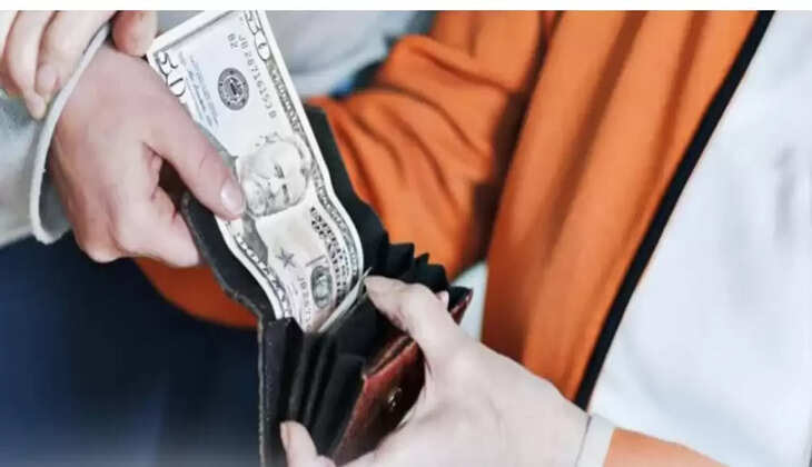 2222