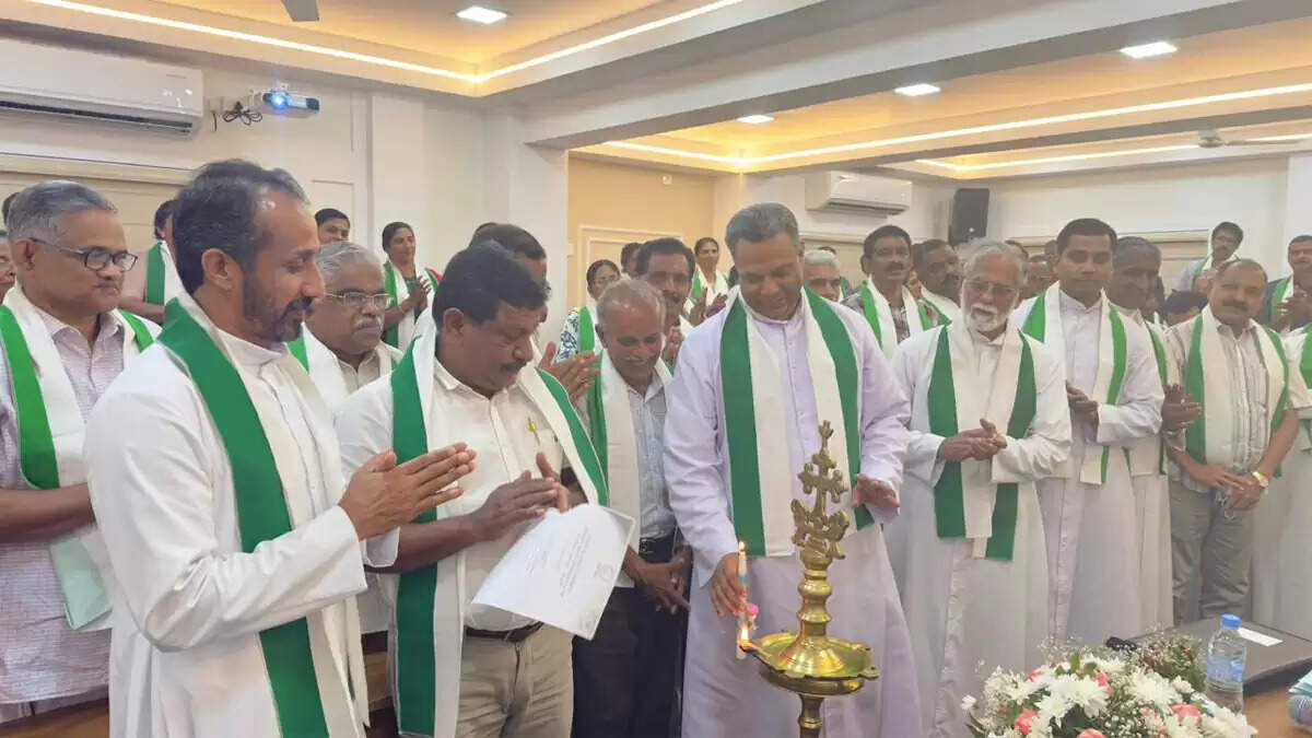 infam silver jubilee-12