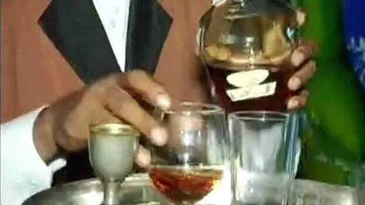 bar